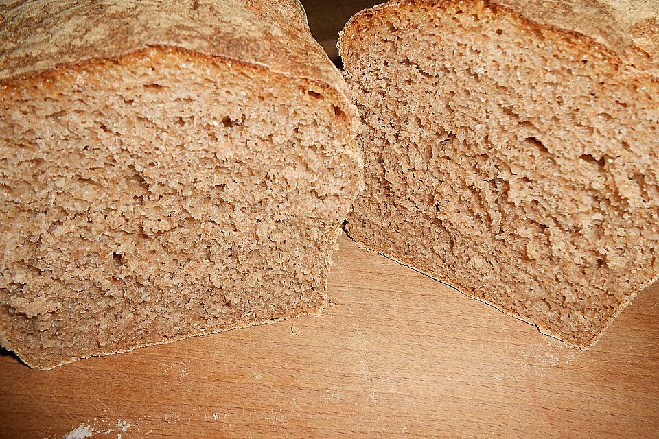 Vollkornbrot mit Sauerteig