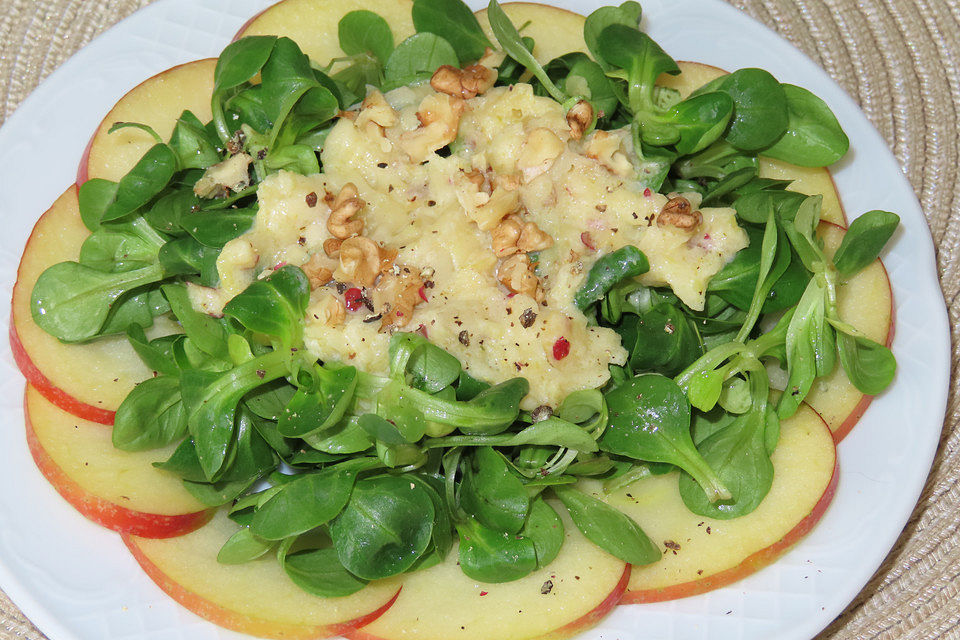 Feldsalat mit Apfel-Vinaigrette