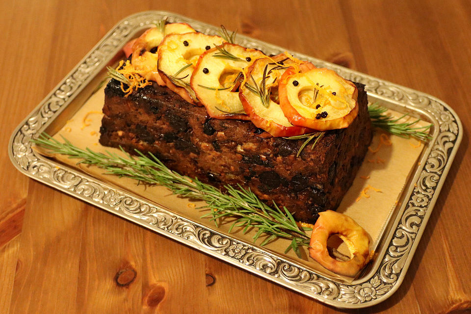 Nussbraten mit Tomaten