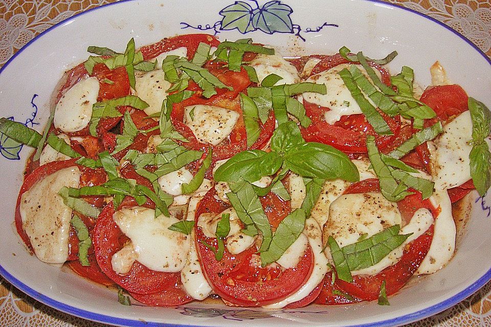 Tomate - Mozzarella Teller, überbacken