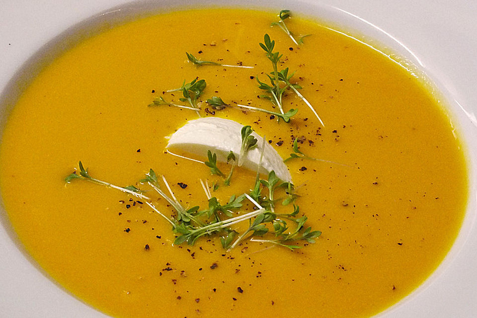 Kürbissuppe mit Kokos