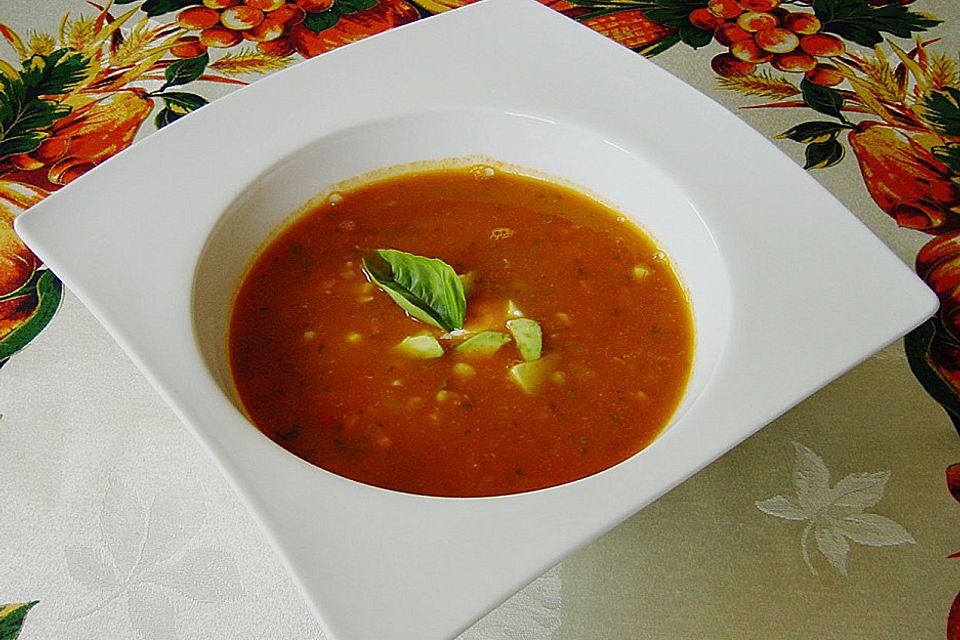 Feine Kürbissuppe mit Hähnchenfleisch