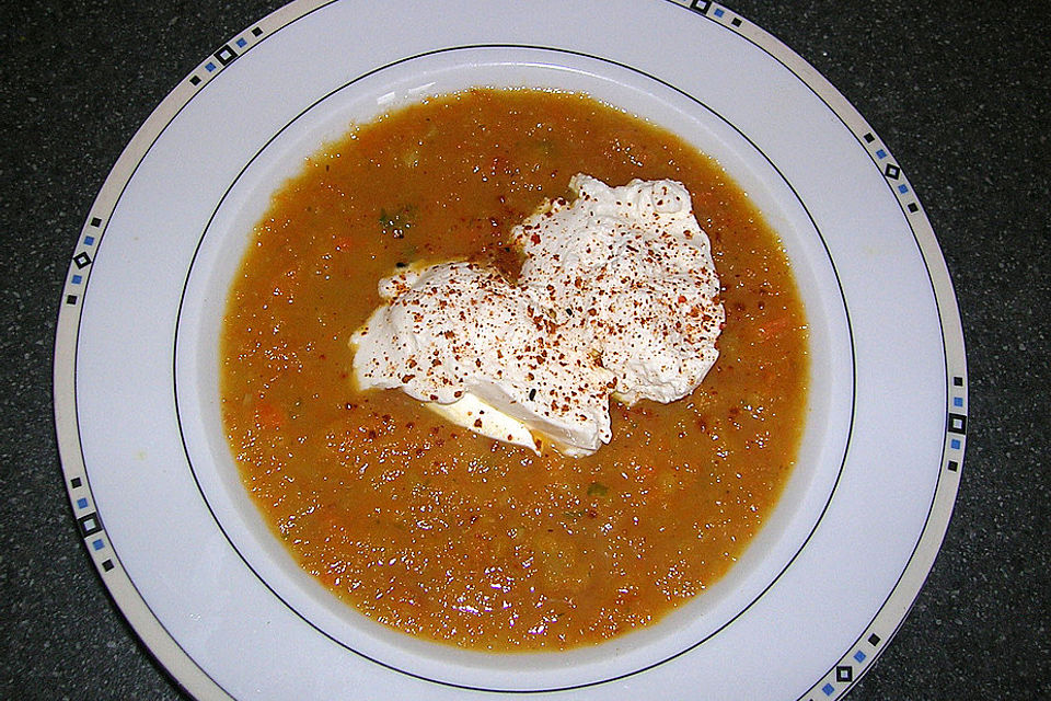 Karottensuppe mit Parmesannocken