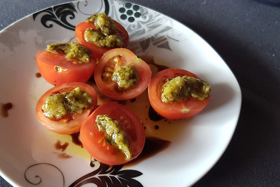 Tomaten-Pesto-Vorspeise