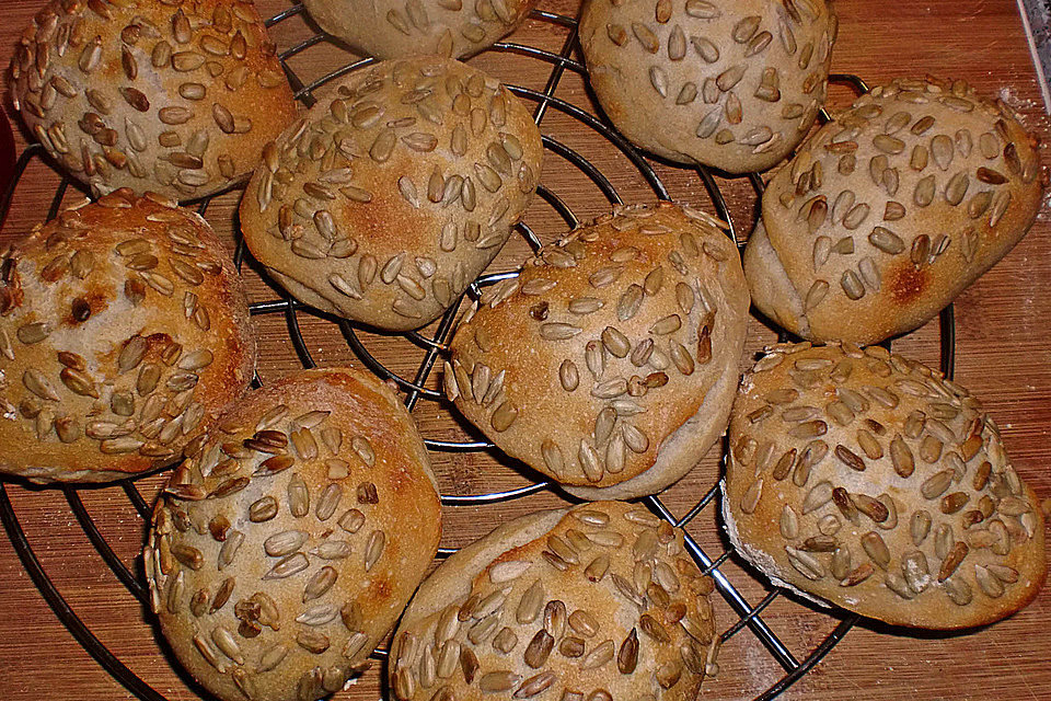 Delfinas Sonnenblumenbrötchen