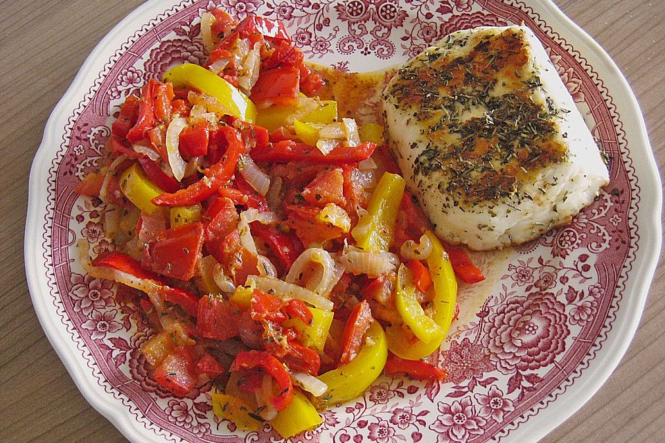 Tomaten-Paprikagemüse mit Halloumi