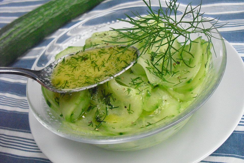 Dressing für Gurkensalat