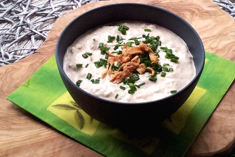 Thunfisch-Dip mit Röstzwiebeln