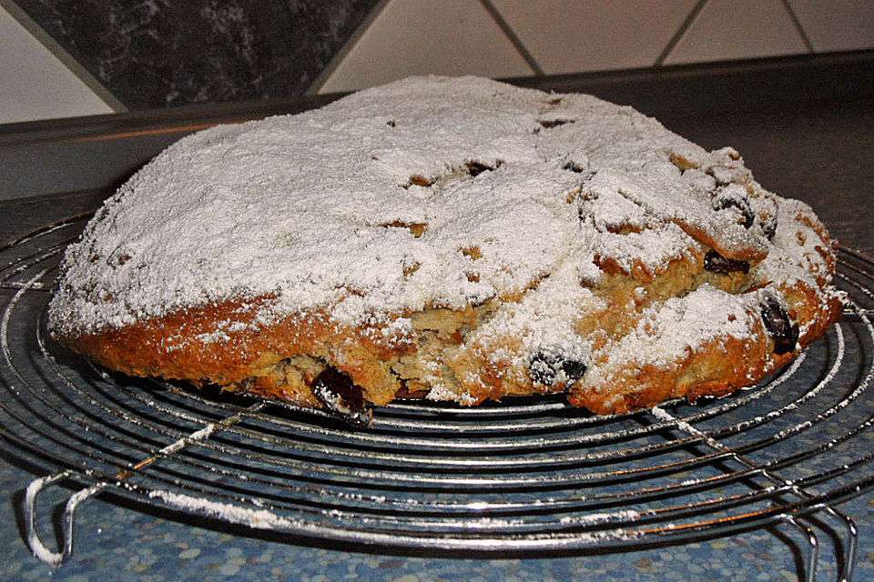 Cranberry-Pecannuss Stollen