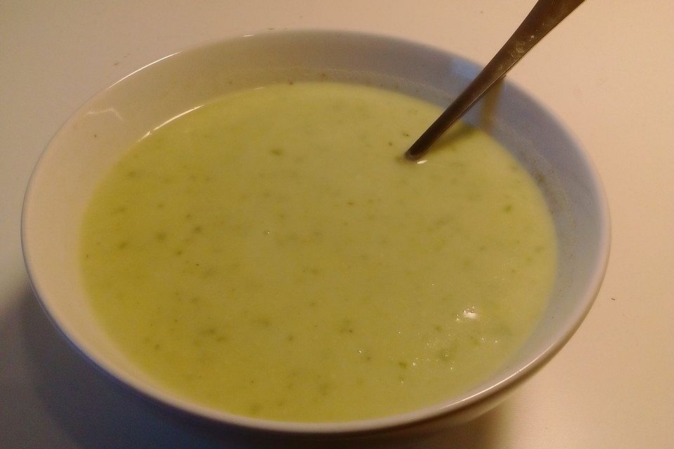 Gurken-Kartoffelsuppe