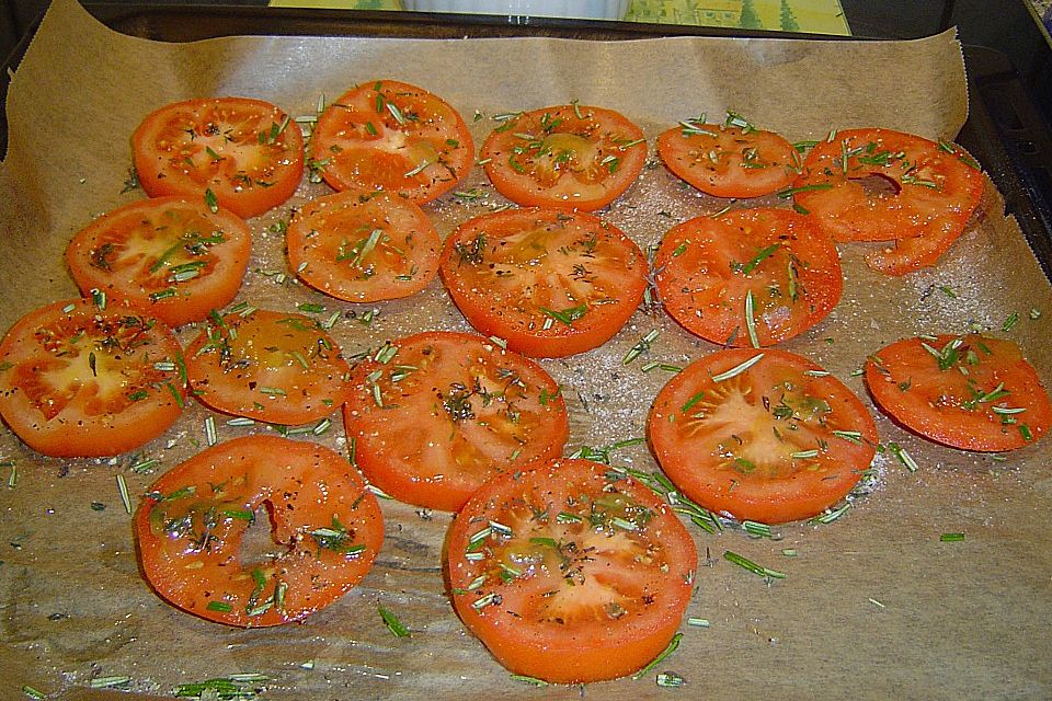 Tomatensalat mit Thunfischdressing