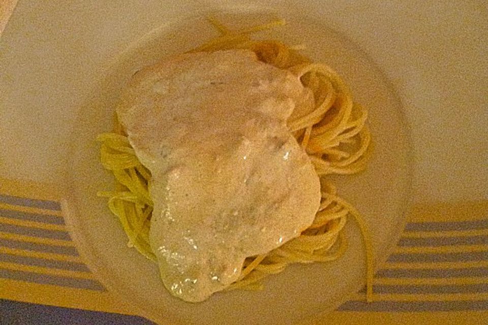 Spaghetti mit Frischkäsesoße