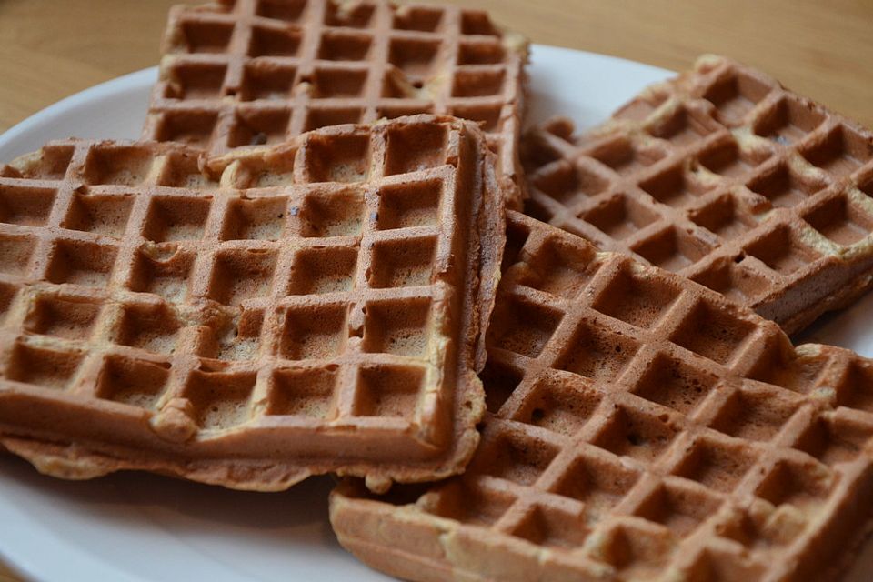 Nussige Waffeln