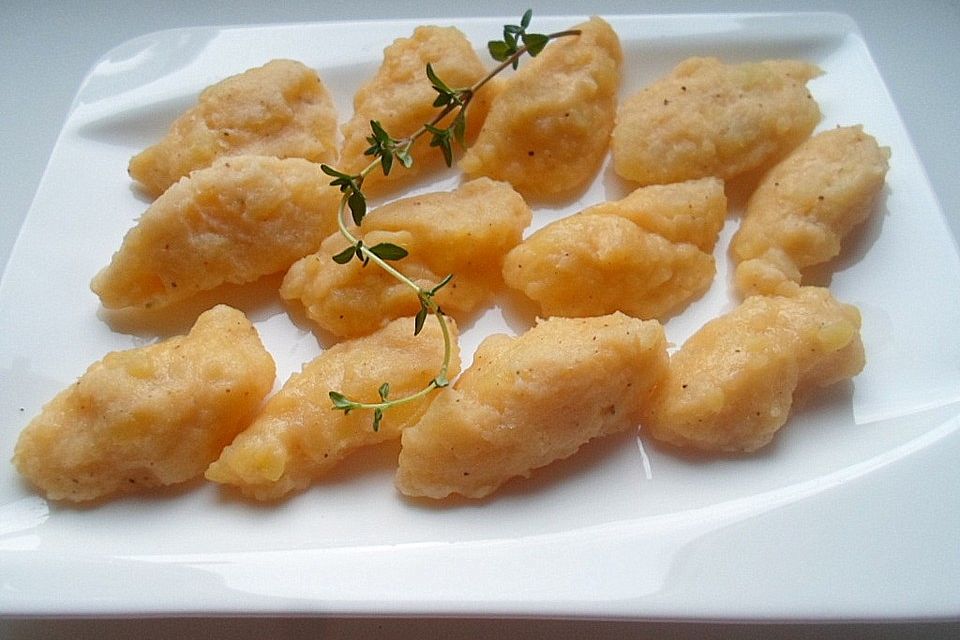 Kartoffelklößchen aus Kartoffelpüree