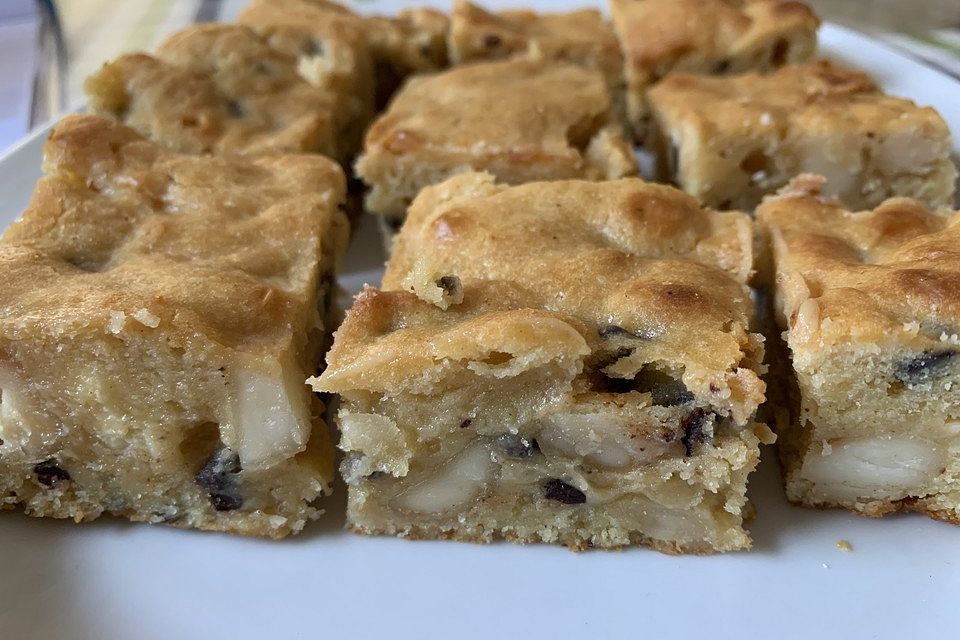 White Chocolate & Macadamia Brownies