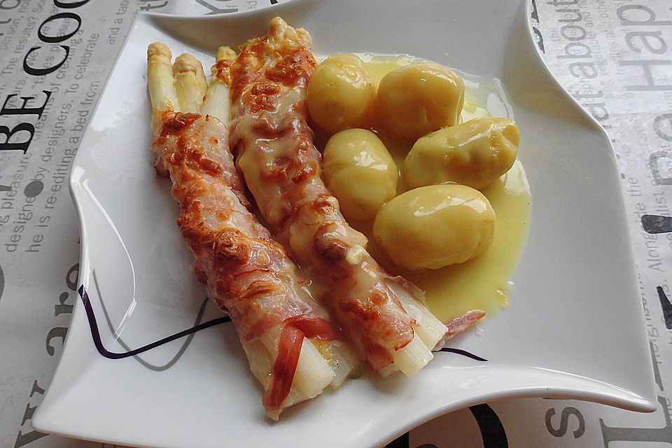 Spargel im Speckmantel