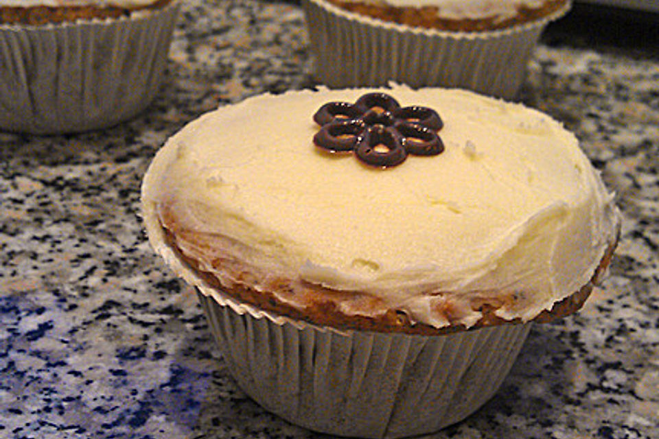 Marzipan-Mohn Cupcakes