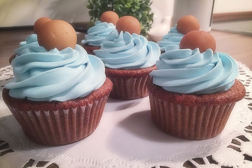 Marzipan-Mohn Cupcakes