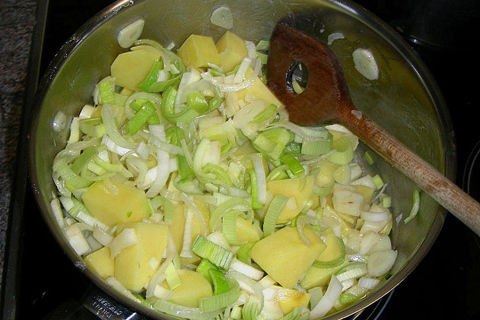 Knoblauch-Cremesuppe alla Gabriel