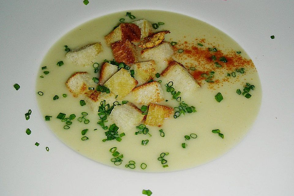 Knoblauch-Cremesuppe alla Gabriel