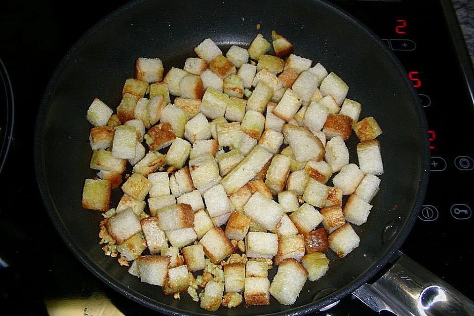 Knoblauch-Cremesuppe alla Gabriel