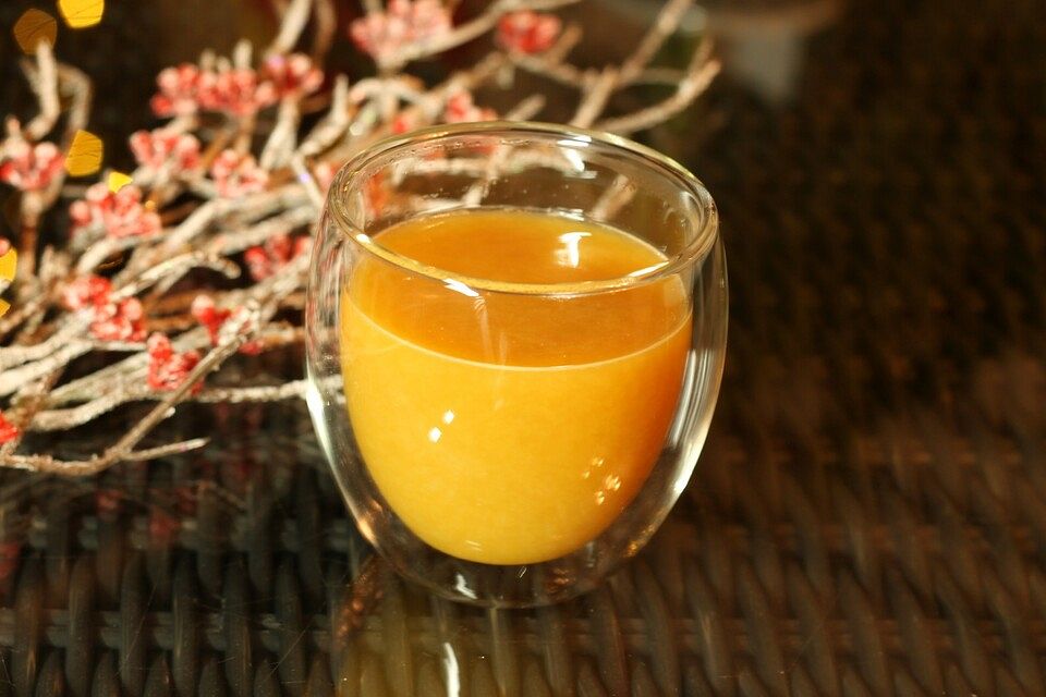 Heißer Gewürz-Orangensaft