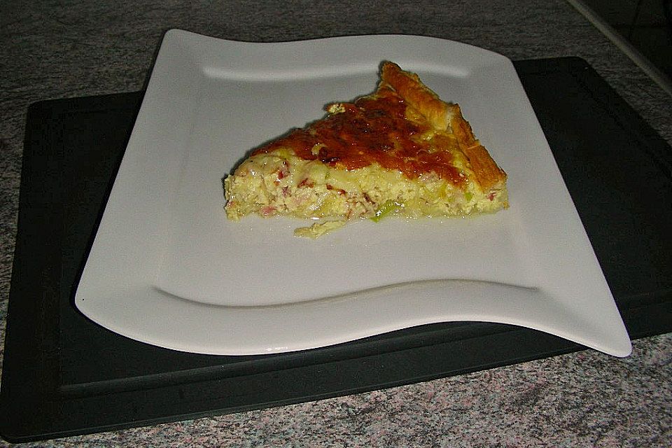 Speck-Zwiebel-Lauch-Käsekuchen