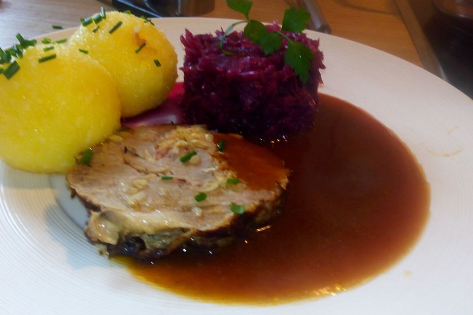 Bayerischer Schweinebraten mit Biersauce