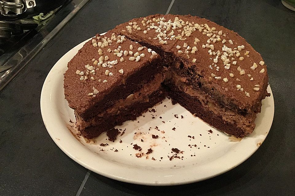 Nutellakuchen mit Nougat-Sahnefüllung