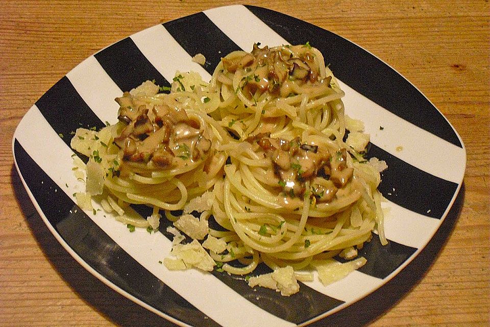 Spaghetti mit Steinpilzen