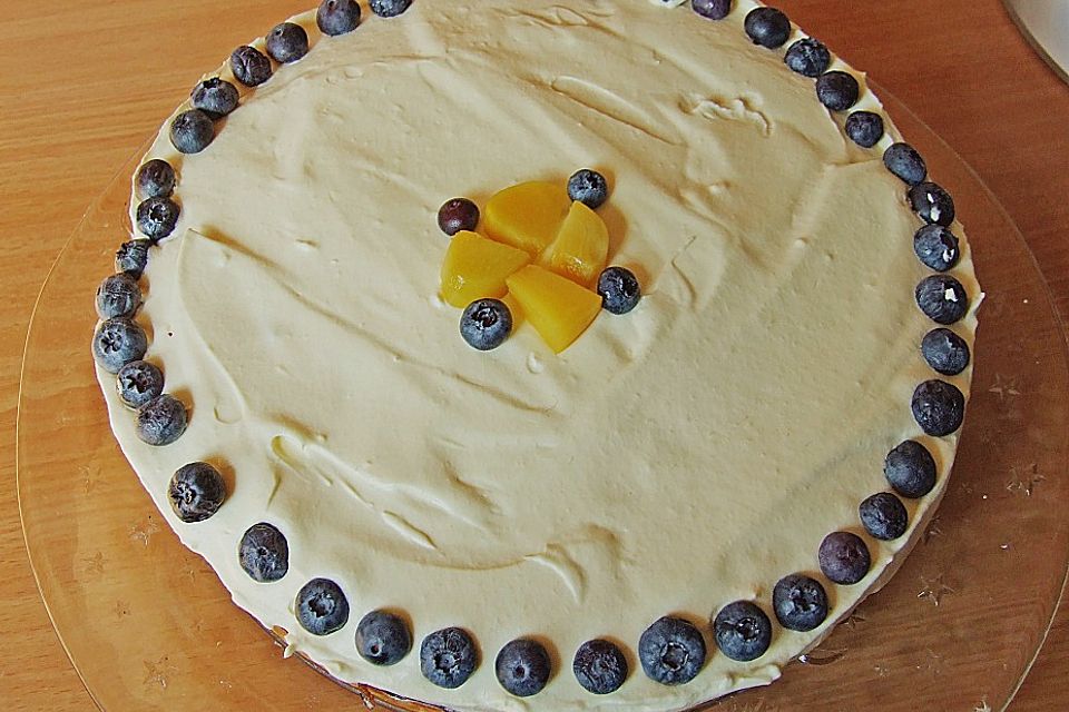 Cremige Obsttorte