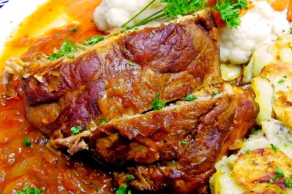 Geschmorter Schweinebraten