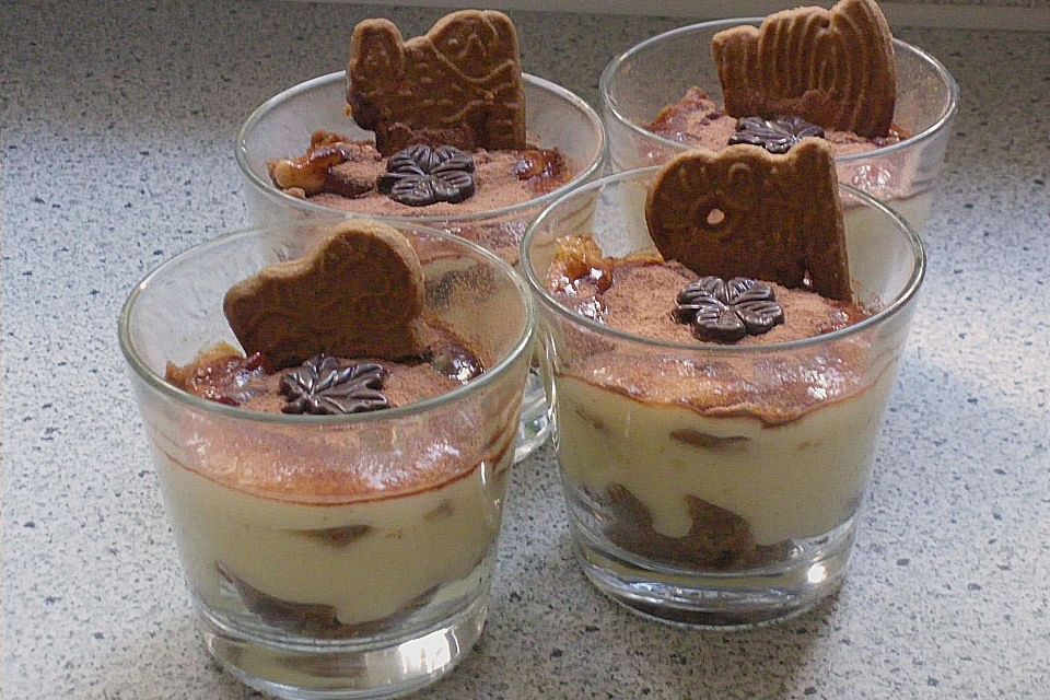 Schnelles Spekulatius-Pudding-Tiramisu