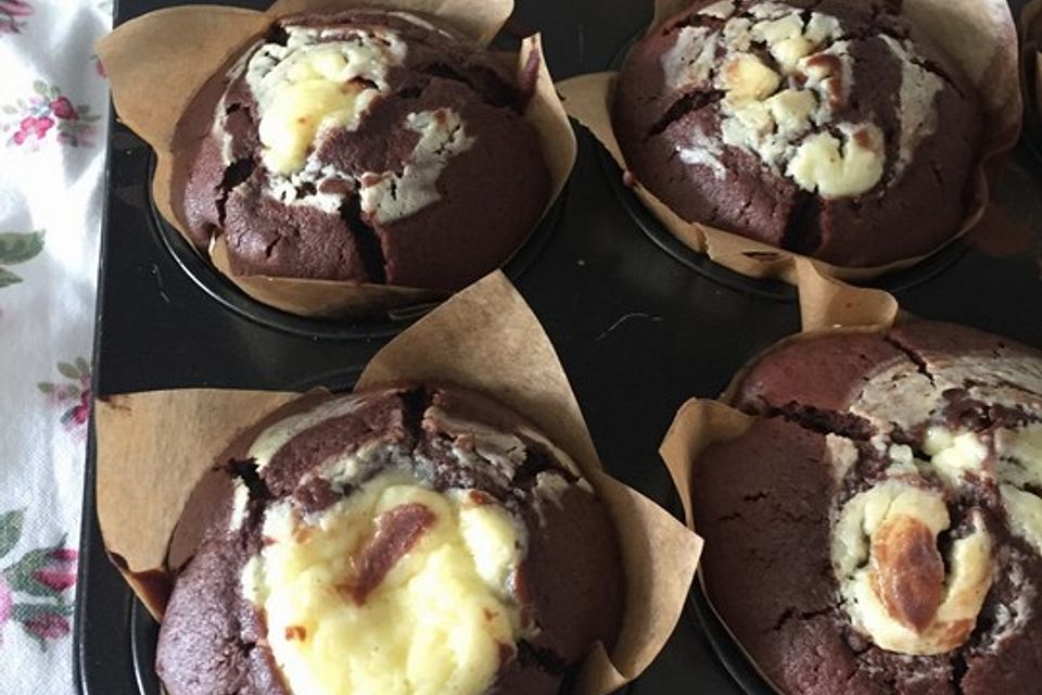 Double Chocolate Cheesecake Muffins