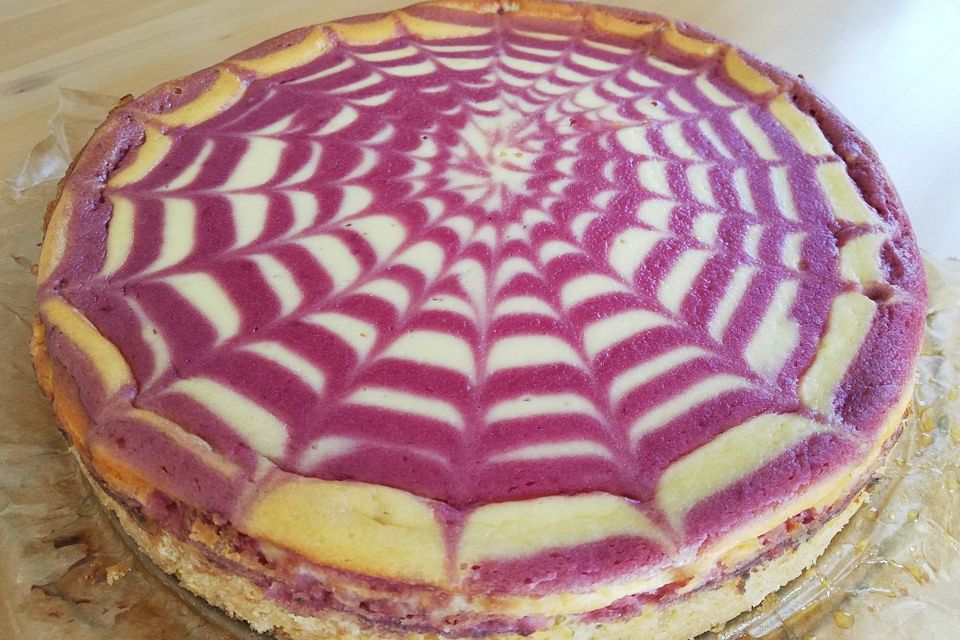 Zebra-Himbeer-Käsekuchen