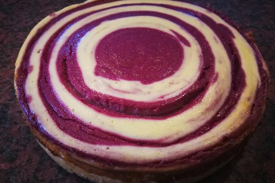 Zebra-Himbeer-Käsekuchen