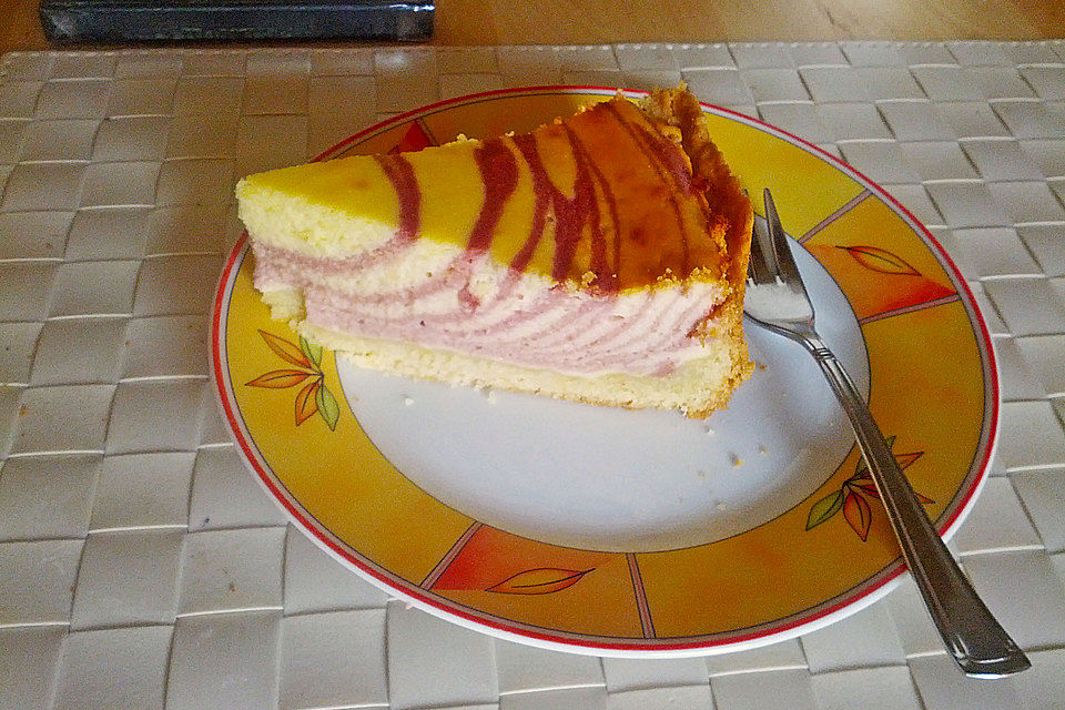 Zebra-Himbeer-Käsekuchen