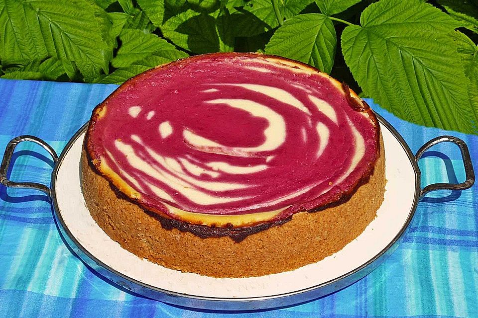 Zebra-Himbeer-Käsekuchen