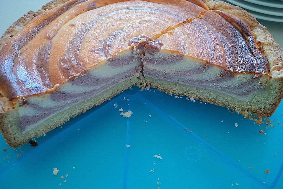 Zebra-Himbeer-Käsekuchen