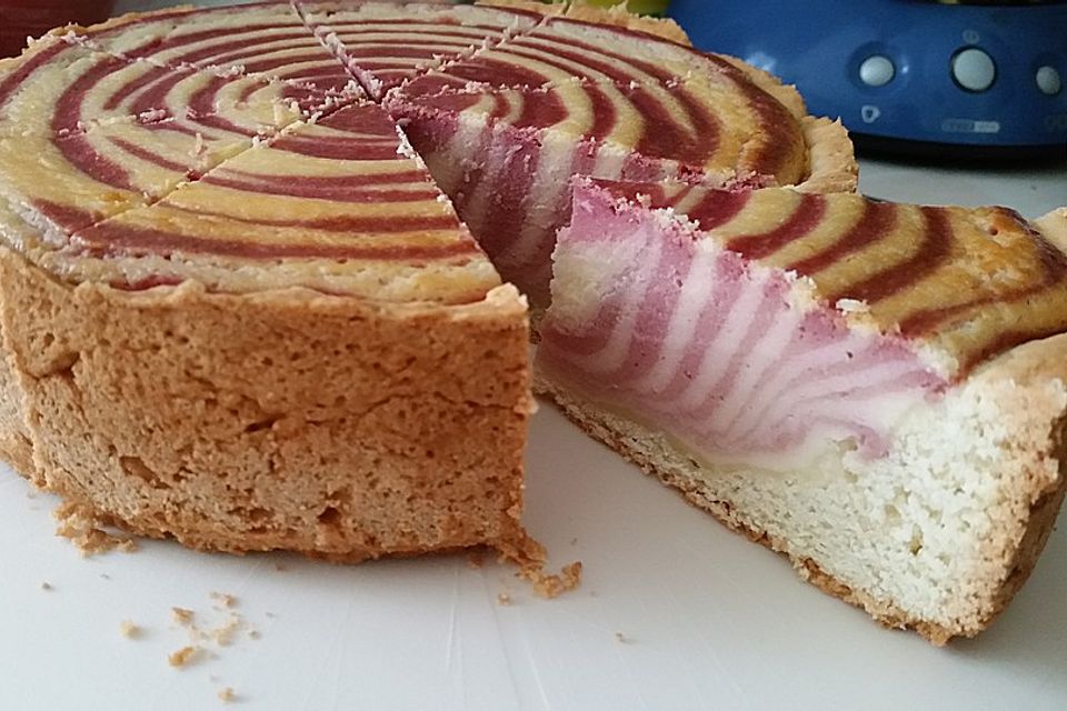 Zebra-Himbeer-Käsekuchen