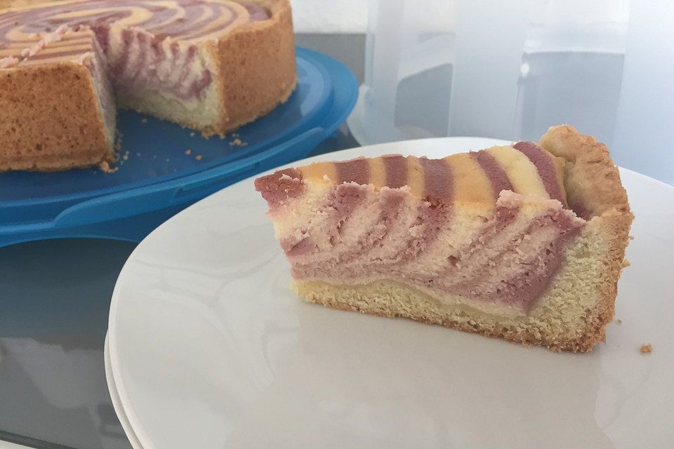 Zebra-Himbeer-Käsekuchen