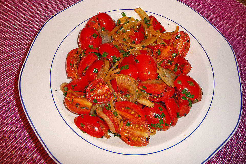 Warmer Tomatensalat