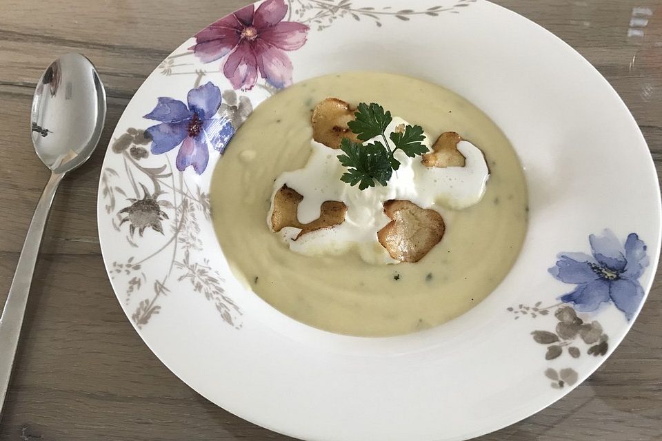 Pastinaken-Rahmsuppe