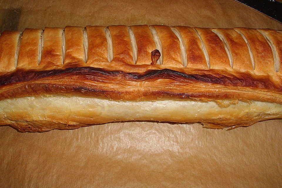 Apfelstrudel mit Blätterteig