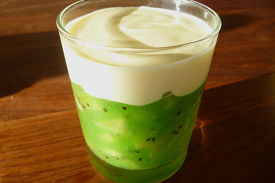 Kiwi-Trauben Dessert