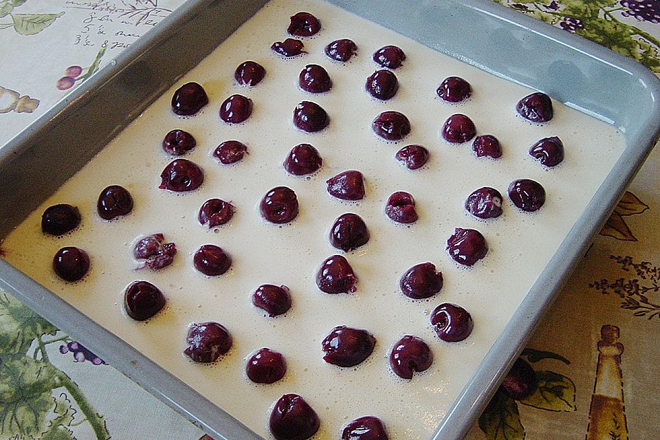 Kirschpfannkuchen aus dem  Backofen