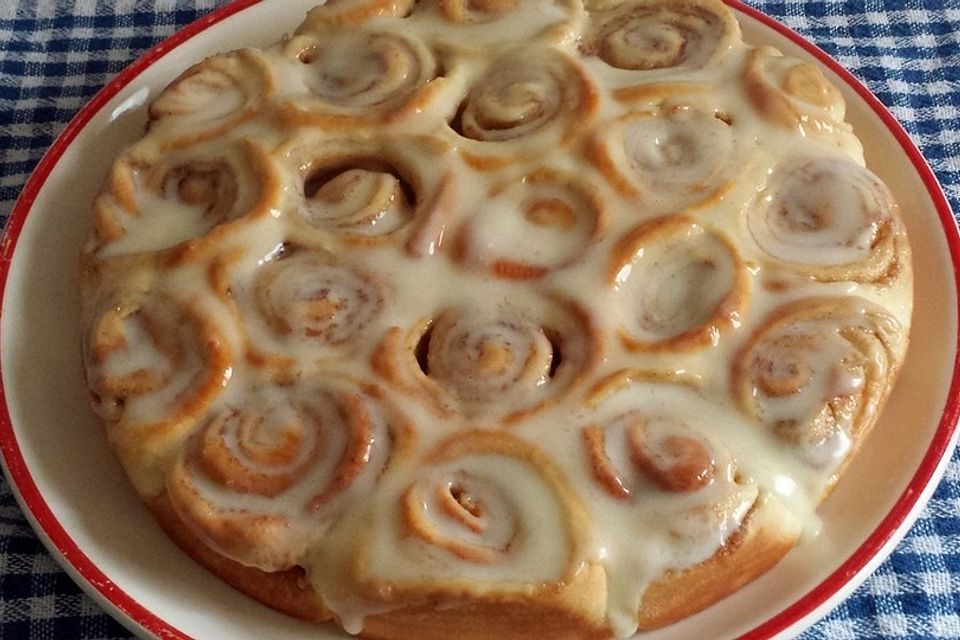 Zimtschnecken mit Frischkäse-Glasur