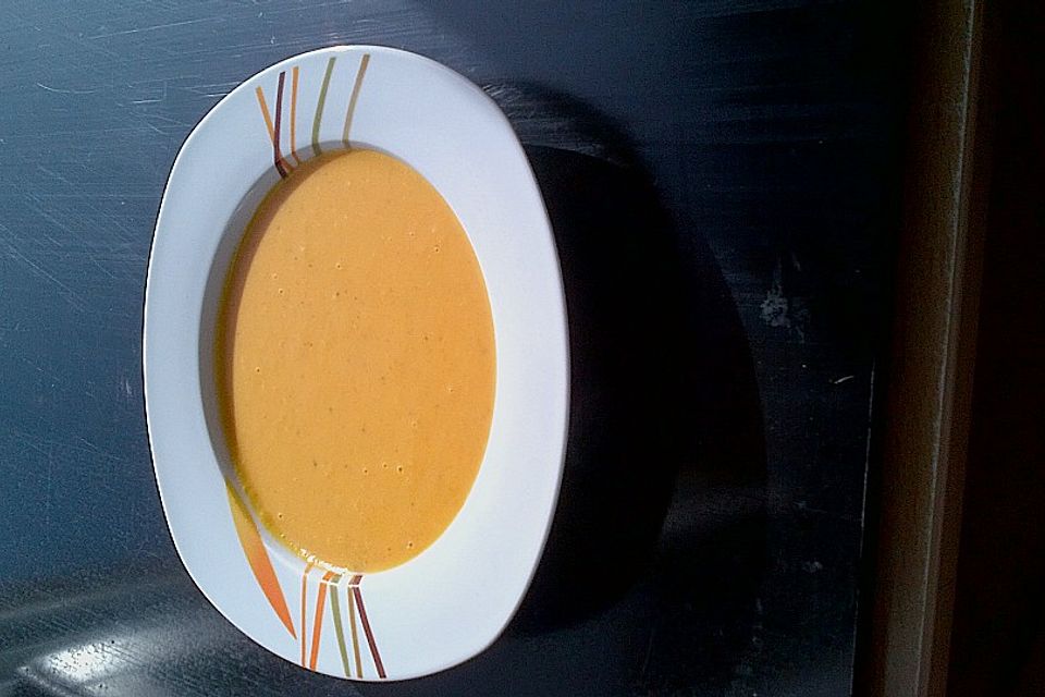 Kürbis-Ziegenkäse-Suppe