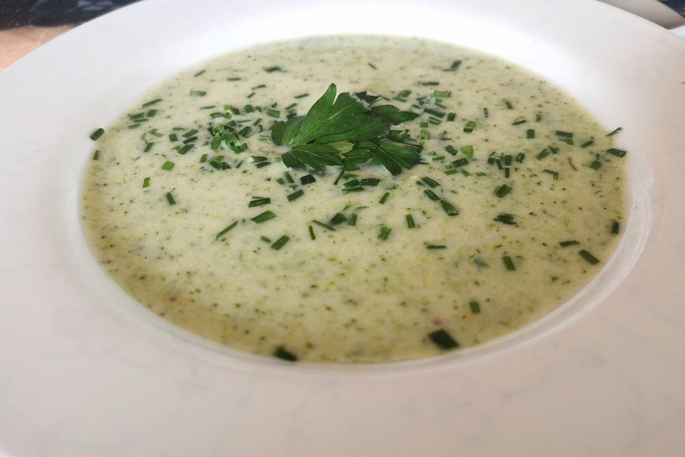 Brokkoli-Creme-Suppe