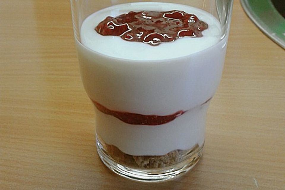 Cheesecake-Dessert im Glas